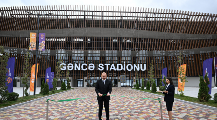 Prezident İlham Əliyev Gəncə şəhər stadionunun açılışında iştirak edib