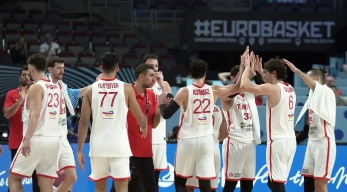 Avropa çempionatı: Türkiyənin basketbol millisi gümüş medal əldə edib