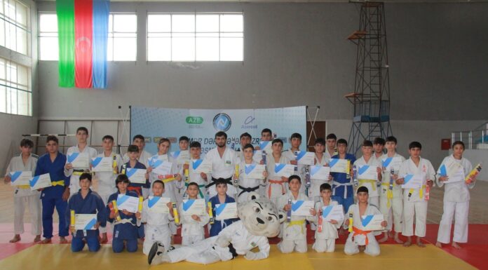 Kəmər dərəcələri üzrə rəsmi imtahan keçirilib