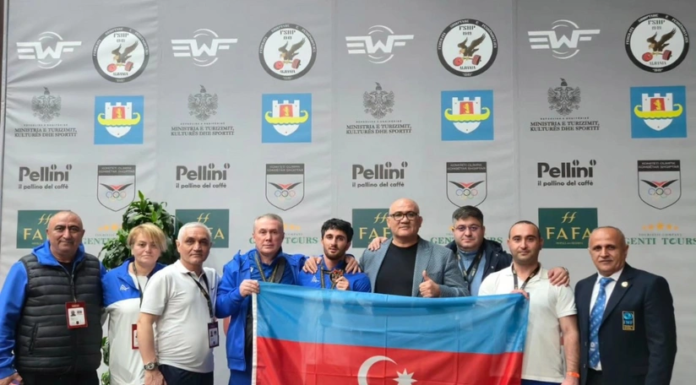 Ağırlıqqaldıranımız Avropa birinciliyində 3 gümüş medal qazanıb