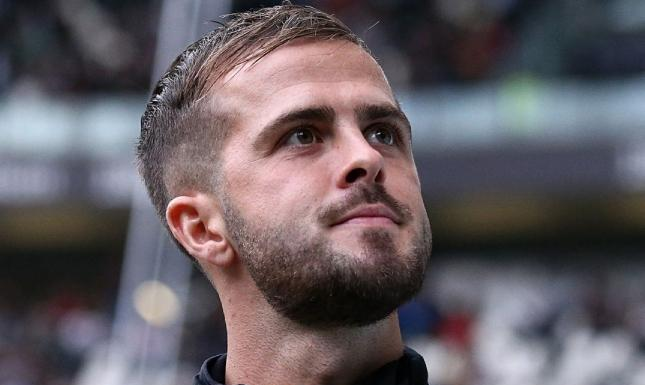 Miralem Piyaniç karyerasını başa vurdu
