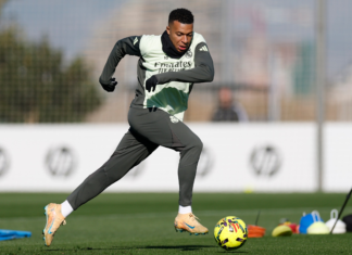 Kilian Mbappe zədələnərək sıradan çıxıb