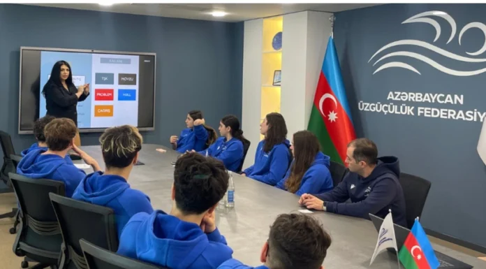 Üzgüçülük üzrə millimizin üzvlərinə seminar keçirilib