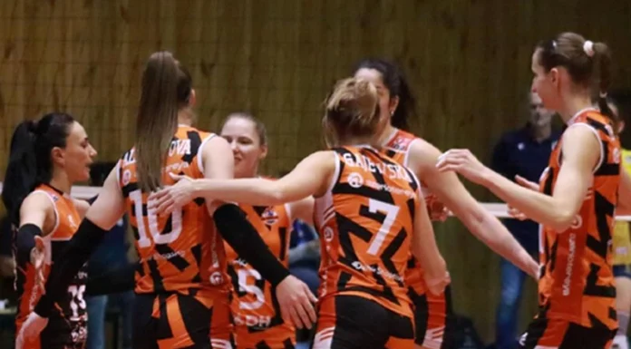 Qadın və kişi voleybolçuların ölkə çempionatında növbəti oyunlar baş tutub
