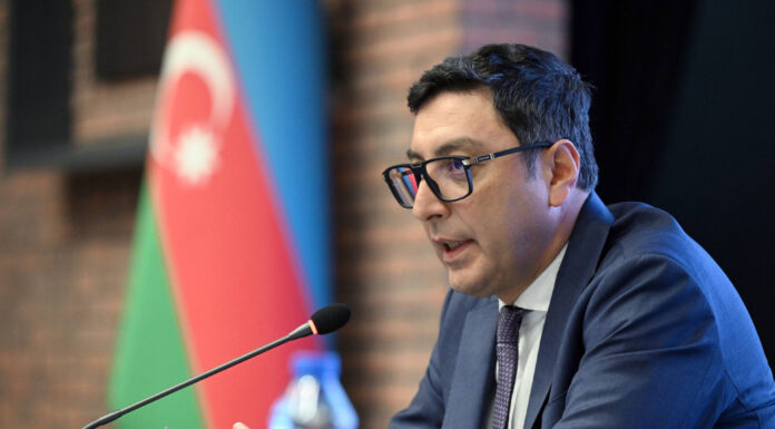 Fərid Qayıbov federasiyalarla görüş keçirib