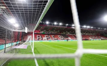 “Bornmut” stadionunun tutumunu artırmaq üçün 50 milyon funt-sterlinq xərcləyəcək