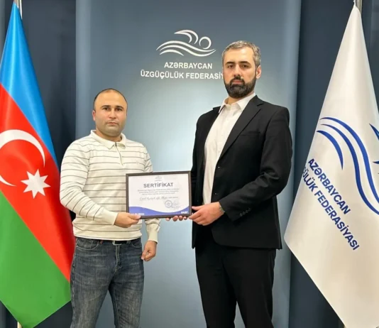 Cəmil Əliyev 10 saat fasiləsiz üzməklə Azərbaycan rekorduna imza atıb