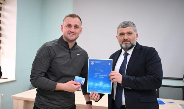 Azərbaycan millisinin keçmiş futbolçularına UEFA-nın A kateqoriyalı məşqçi diplomları təqdim edilib