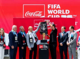 Futbol üzrə dünya çempionatının kuboku Kanadada təqdim edilib