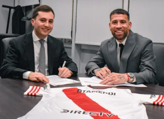 Nikolas Otamendi “River Pleyt” ilə müqavilə imzalayıb