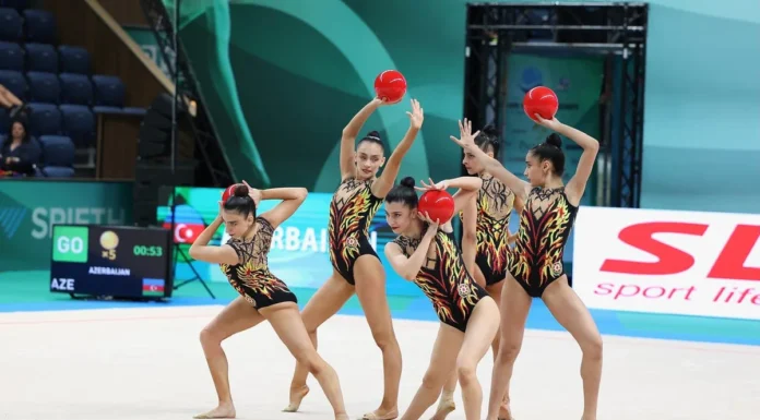 Bədii gimnastlarımız Bolqarıstanda Avropa çempionatında iştirak ediblər
