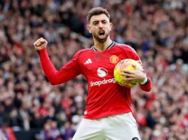 Burunu Fernandeş ilin futbolçusu seçildi