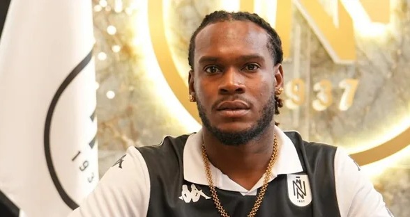 “Neftçi” Endryu Qravilyonun transferini açıqlayıb