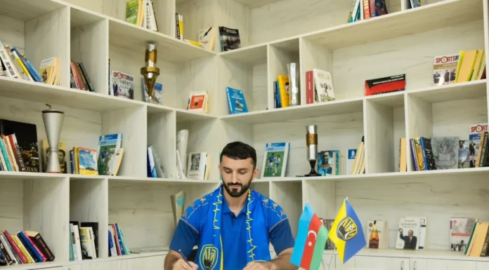 “Kəpəz” Vadim Abdullayevlə müqavilə imzalayıb