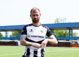 “Karvan-Yevlax” sabiq futbolçusu Ruslan Voronsovu heyətinə qatıb