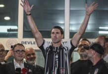 “Beşiktaş” Duşan Vlahoviçi transfer etdi
