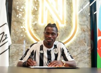 “Neftçi” nigeriyalı hücumçu Adeleke Akinyemini transfer edib